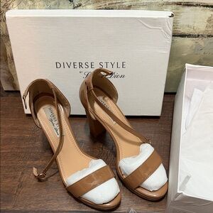 Diverse Style Oatmeal Sandal Heels